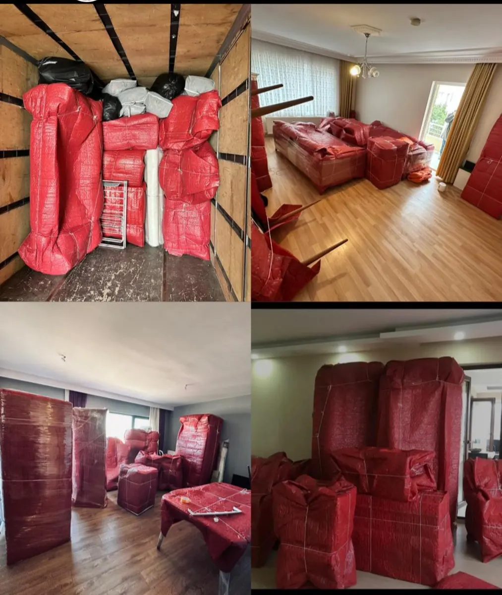 Paketlenmiş eşyaların kamyona yüklenmesi ve odada hazır bekleyen mobilyalar